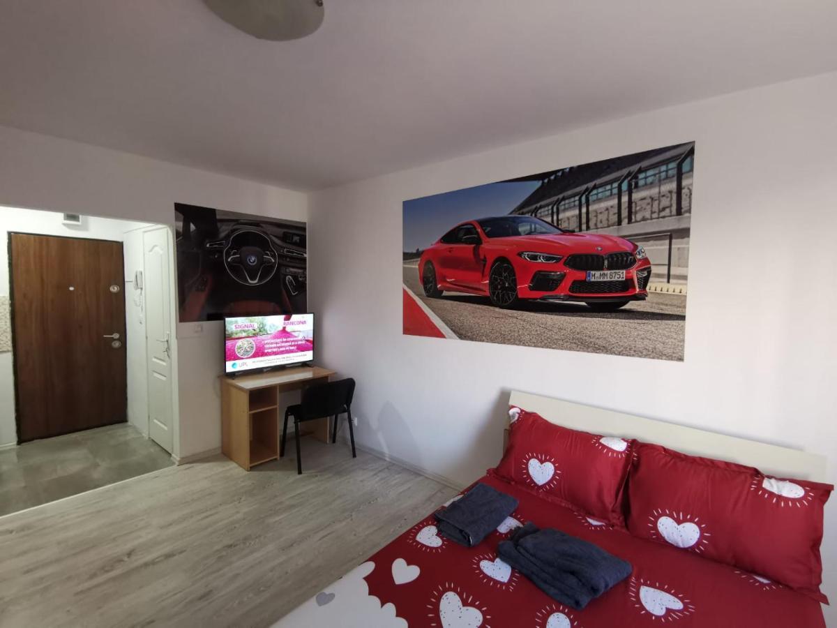 Bmw Studio Apartment Bucharest Exterior photo
